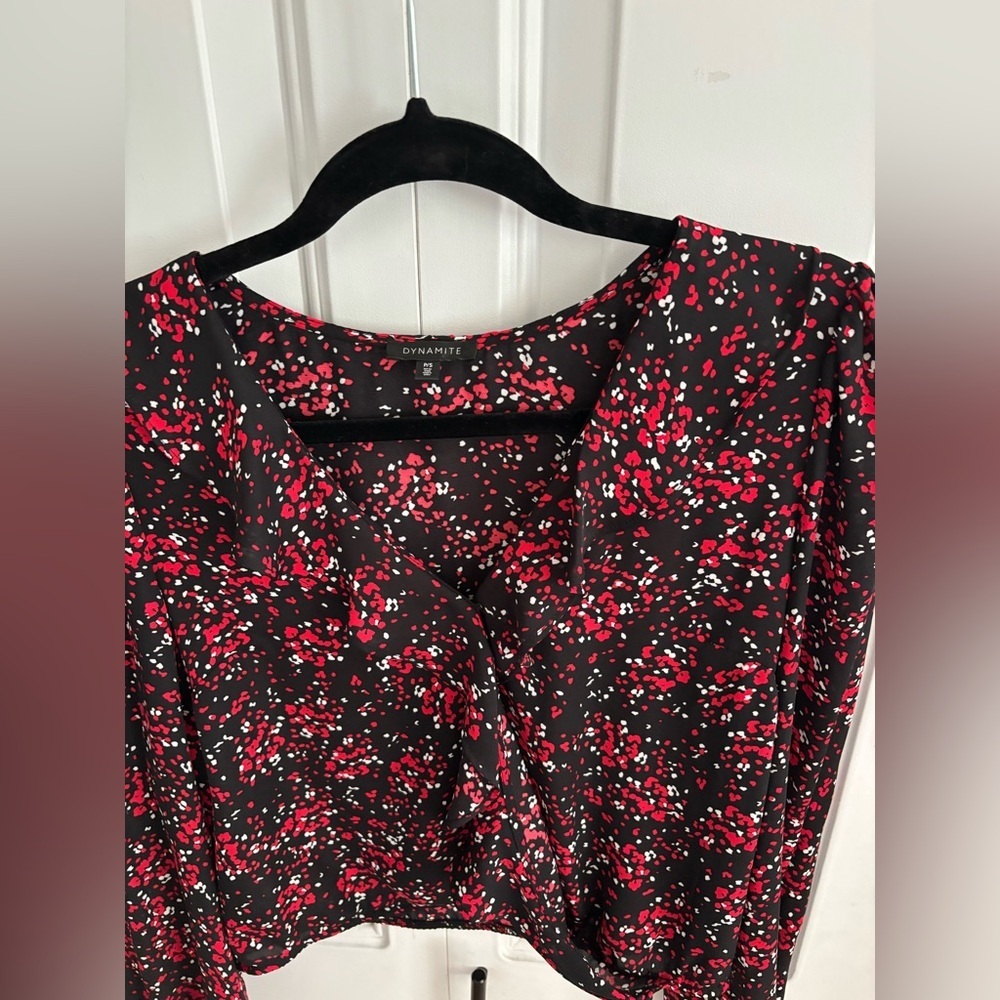 Dynamite Floral Blouse - Picture 4 of 6